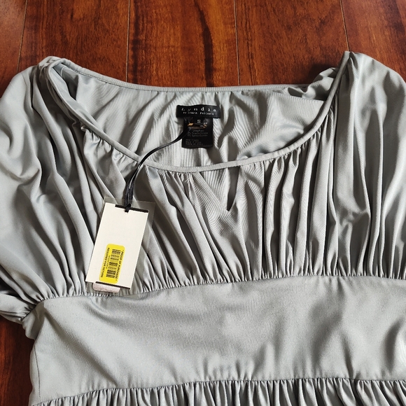 Lyndia Gray Scoop Neck Ruched Keyhole Dress - Picture 2 of 7